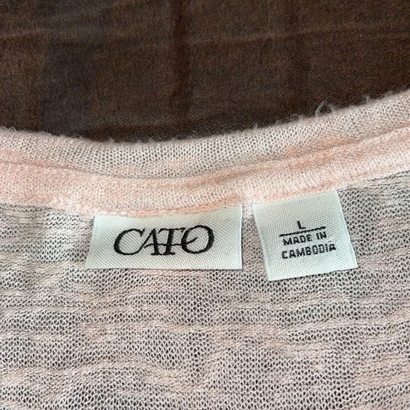 3/$15. Bundle sale Catos Peach cap sleeve L t shirt with fringe hem - Picture 3 of 10